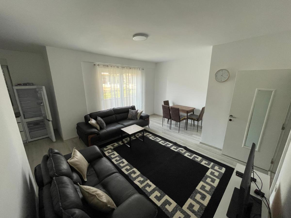 Plis Apartments 'Prishtina' พริสตีนา ภายนอก รูปภาพ